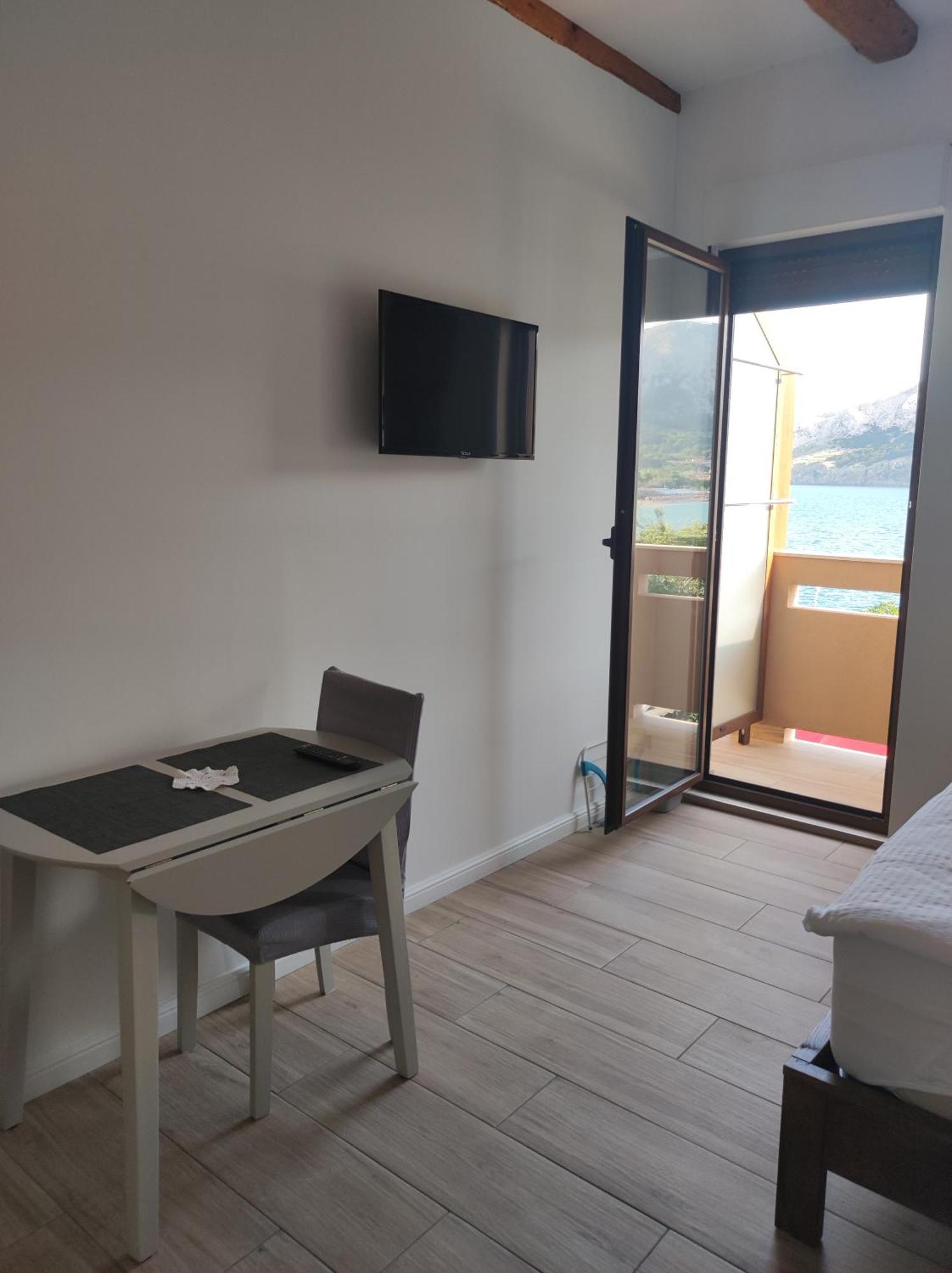 Apartments Krstulja Baška Chambre photo