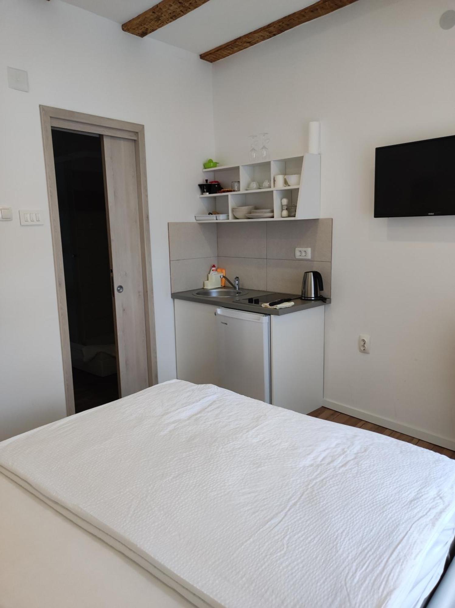 Apartments Krstulja Baška Chambre photo