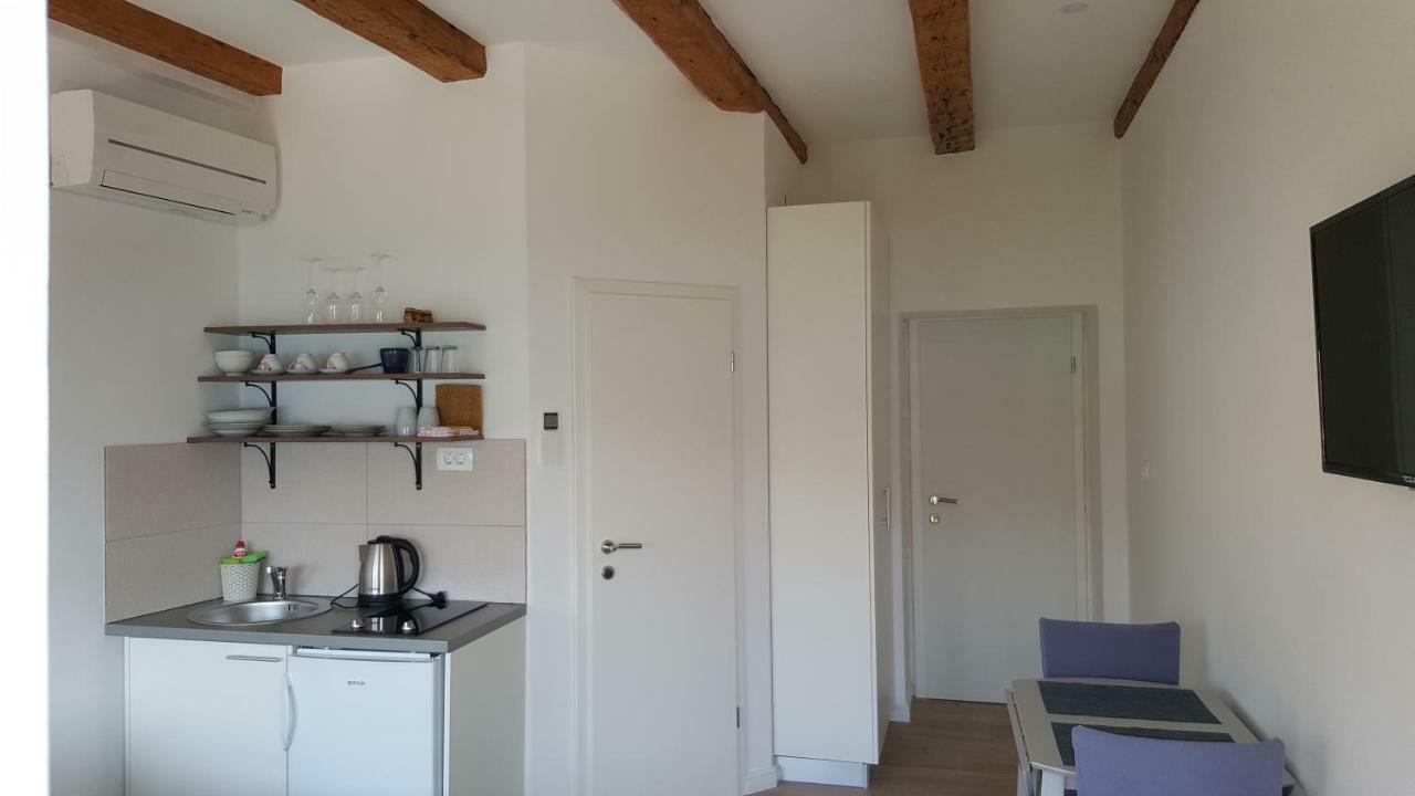 Apartments Krstulja Baška Extérieur photo